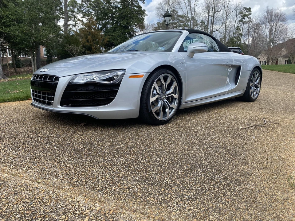 2012 Audi 42 R8 - Image 2 of 31
