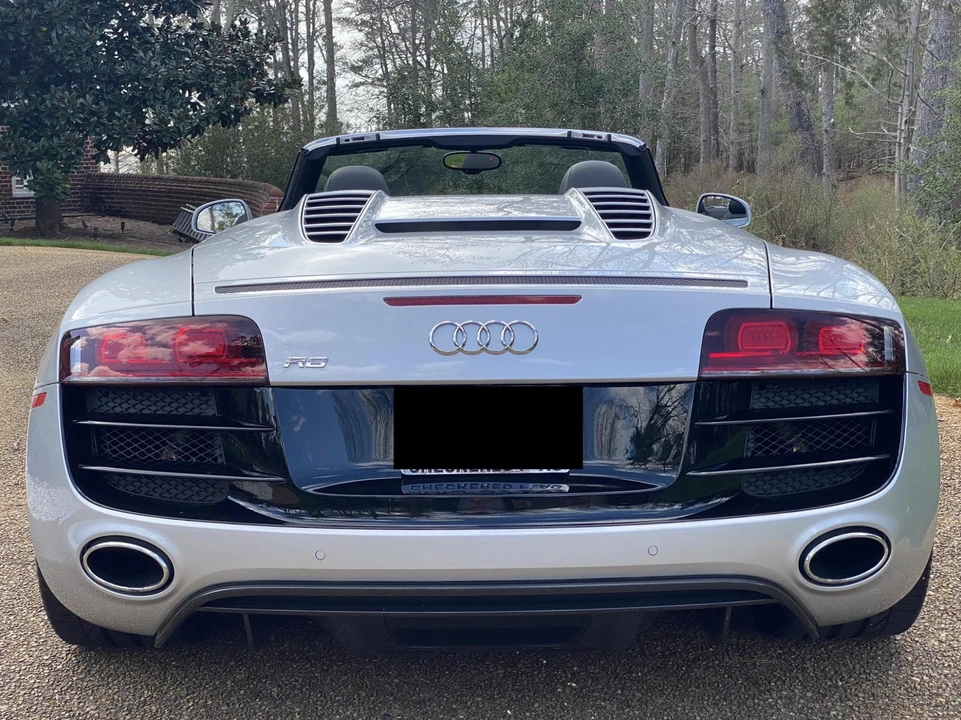 2012 Audi 42 R8 - Image 10 of 31