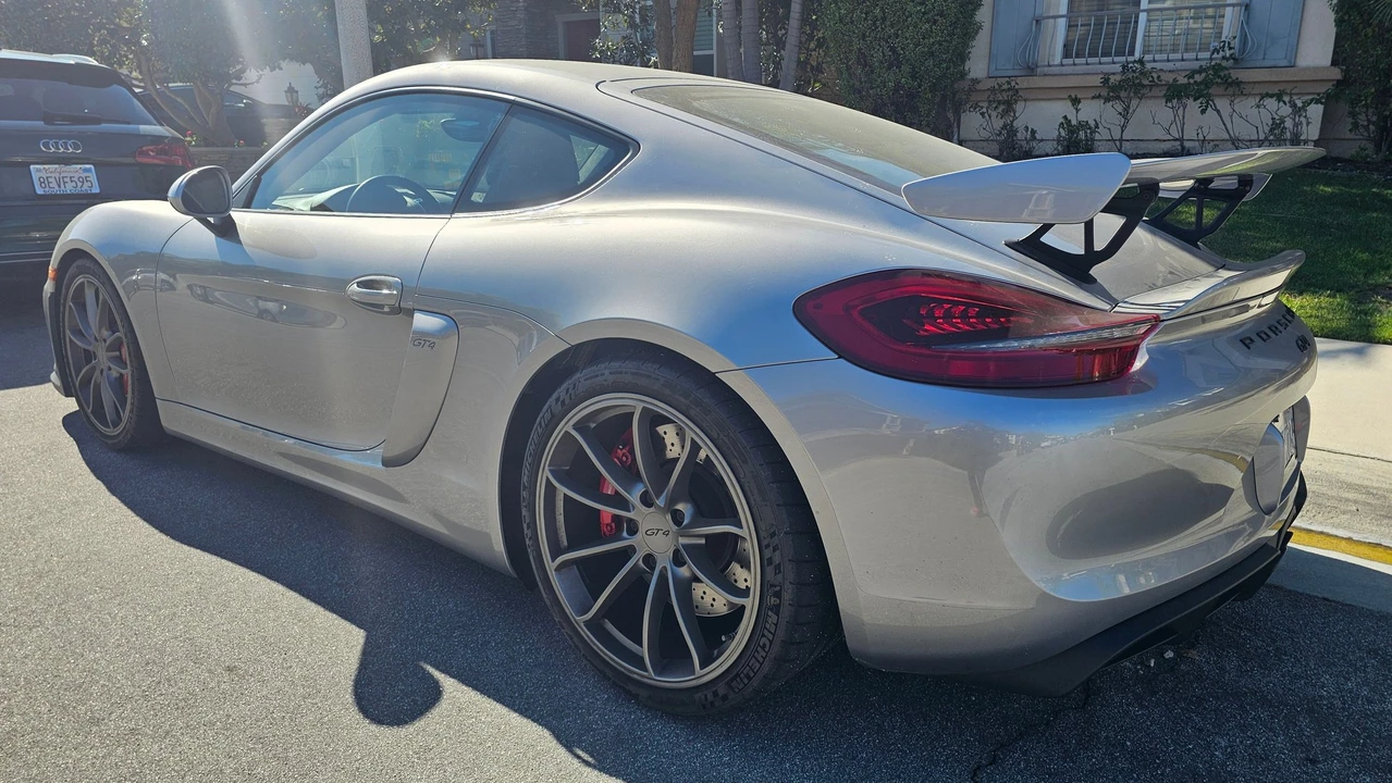2016 Porsche 981 Cayman GT4 - Image 3 of 7