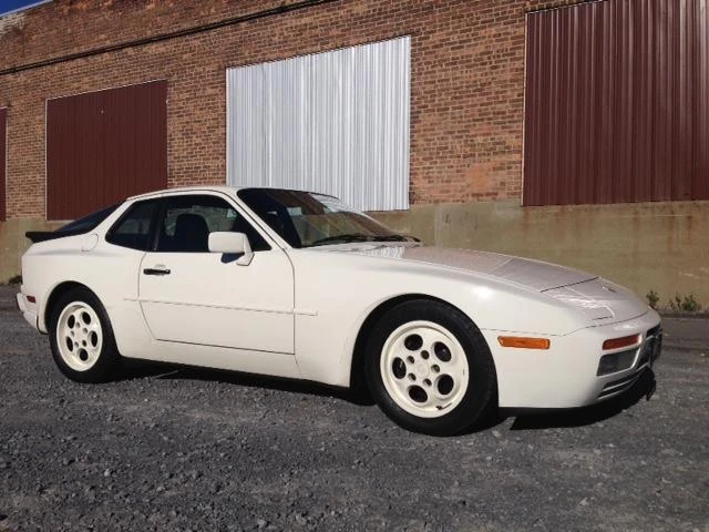 1987 Porsche 944 Turbo - Image 2 of 31