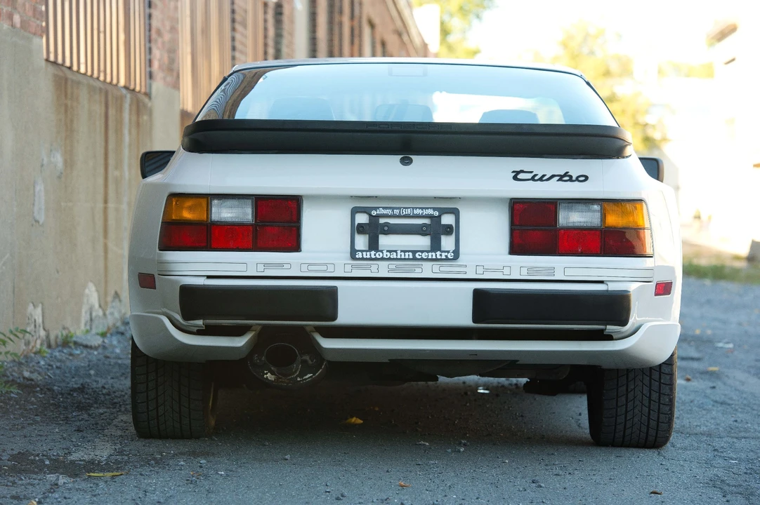 1987 Porsche 944 Turbo - Image 19 of 31