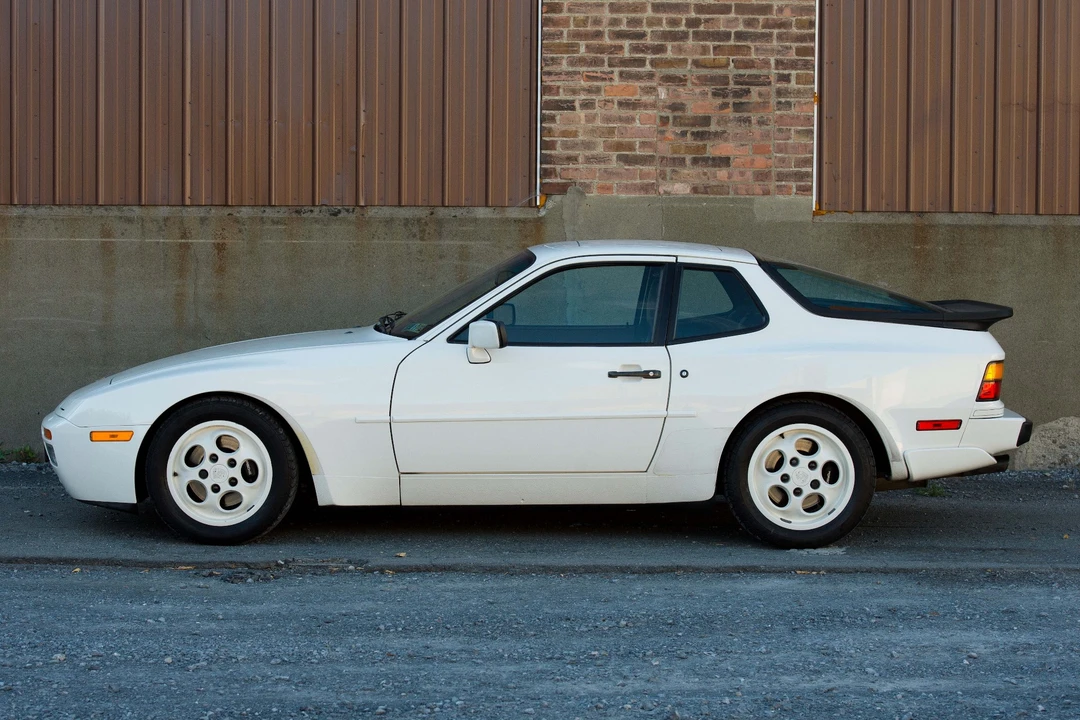 1987 Porsche 944 Turbo - Image 7 of 31