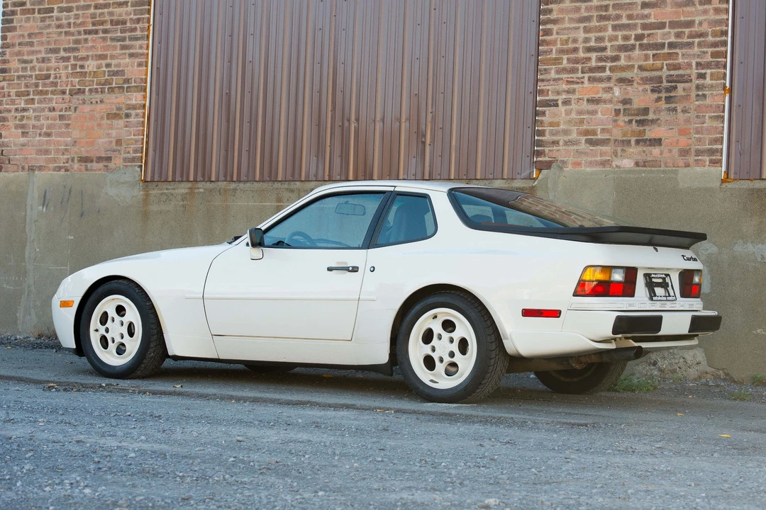 1987 Porsche 944 Turbo - Image 8 of 31