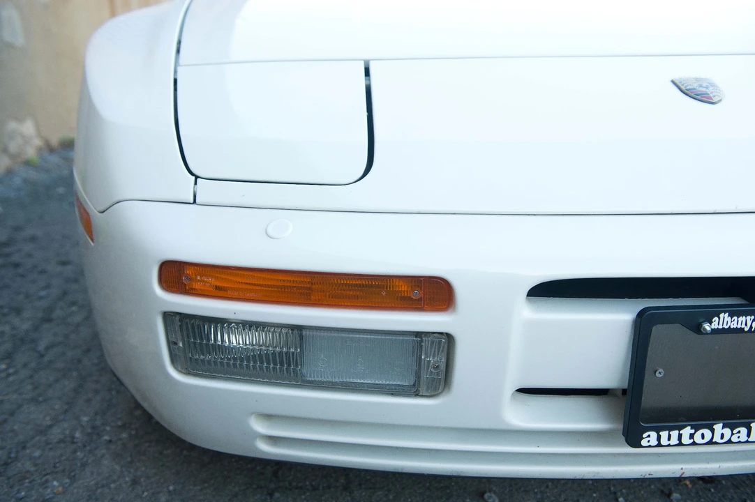 1987 Porsche 944 Turbo - Image 17 of 31
