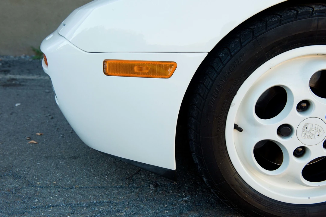 1987 Porsche 944 Turbo - Image 9 of 31