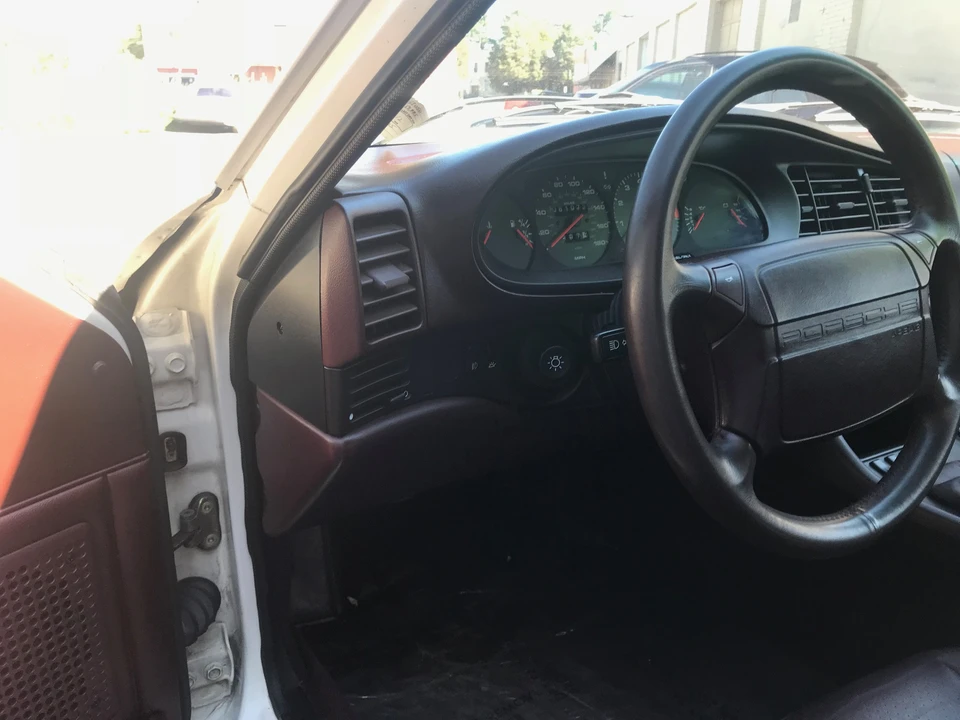 1987 Porsche 944 Turbo - Image 24 of 31