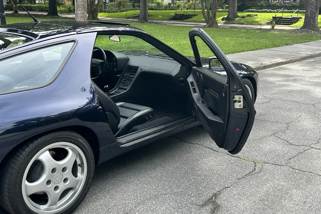 1992 Porsche 928 GTS - Image 28 of 31