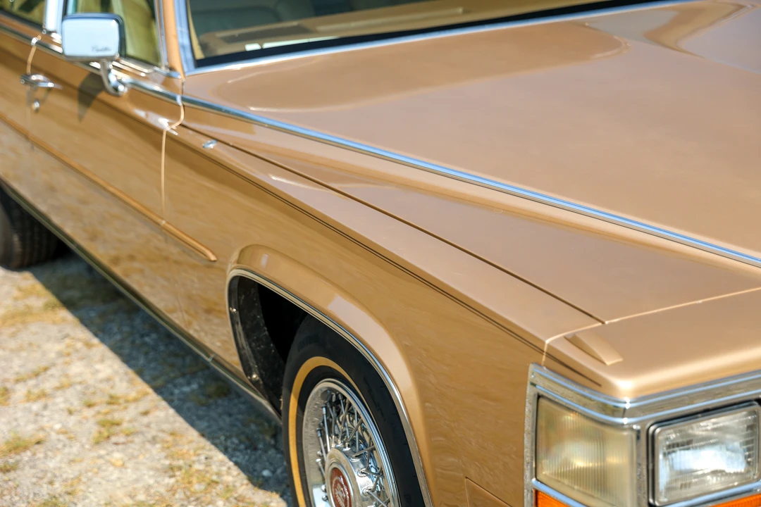 1987 Cadillac Brougham - Image 6 of 31
