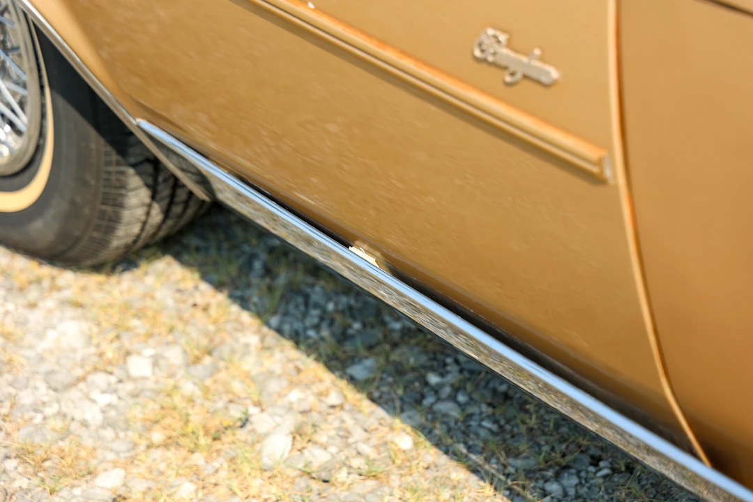 1987 Cadillac Brougham - Image 17 of 31