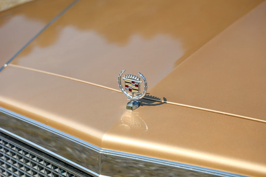 1987 Cadillac Brougham - Image 13 of 31