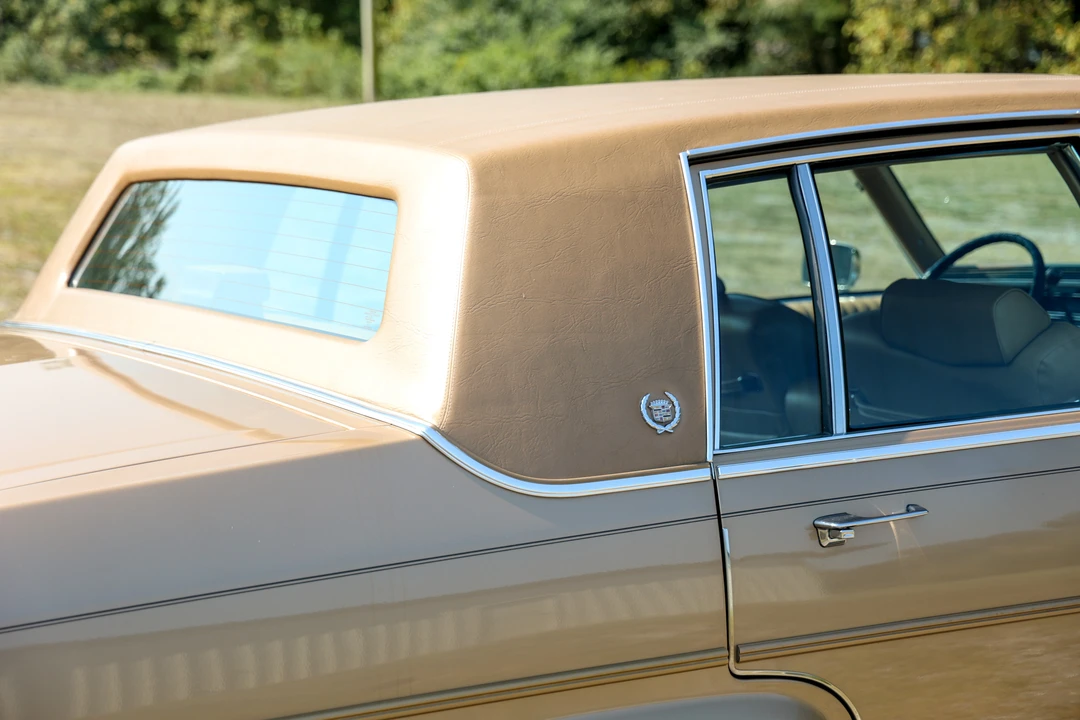 1987 Cadillac Brougham - Image 30 of 31