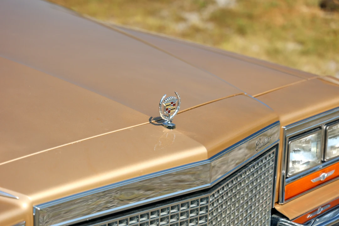 1987 Cadillac Brougham - Image 8 of 31