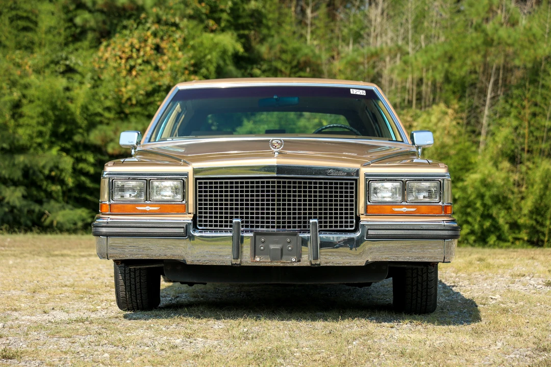 1987 Cadillac Brougham - Image 2 of 31
