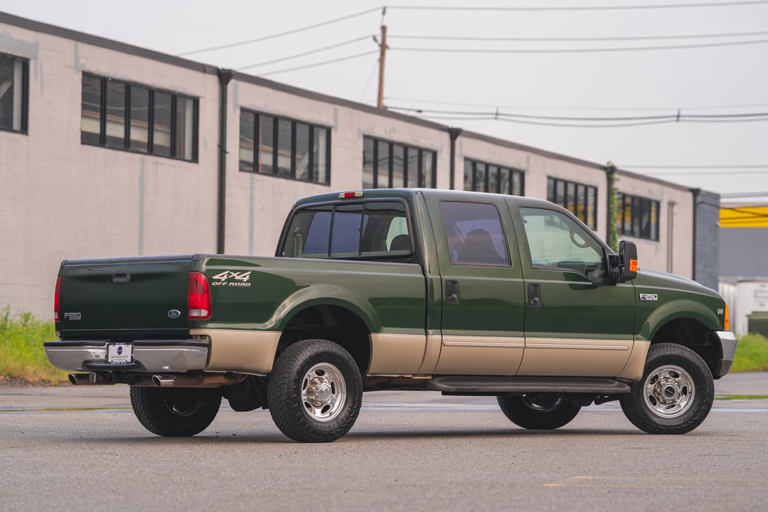 2000 Ford Super Duty 1st Gen - Image 3 of 31