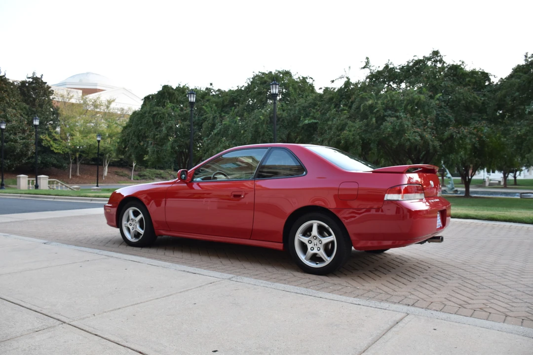 2000 Honda Prelude 5th Gen - Image 7 of 31