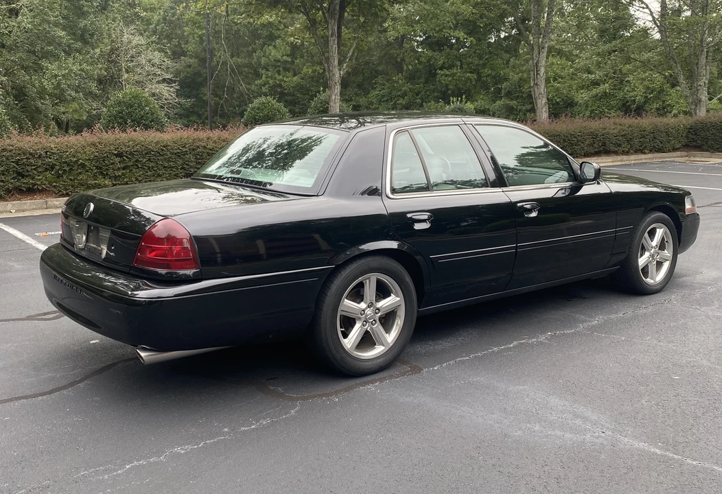 2003 Mercury Marauder - Image 3 of 31
