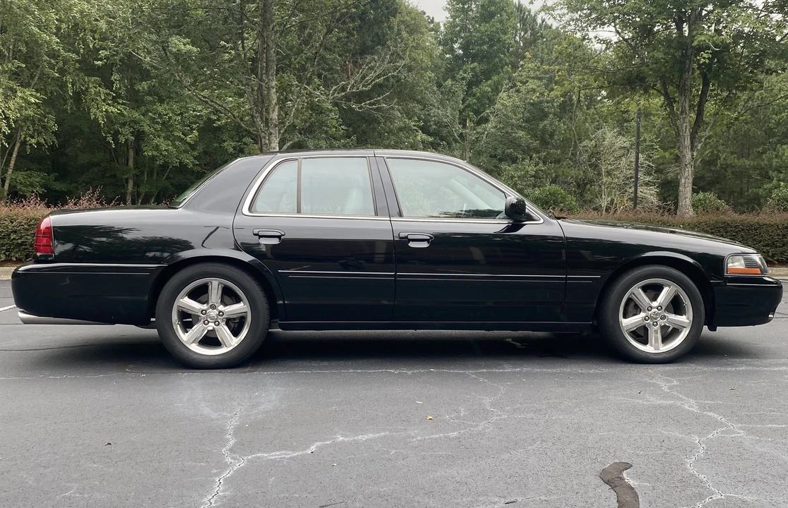 2003 Mercury Marauder - Image 2 of 31