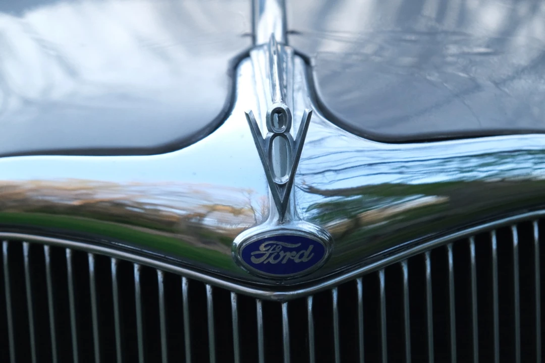 1935 Ford Model 48 & 68 - Image 27 of 31