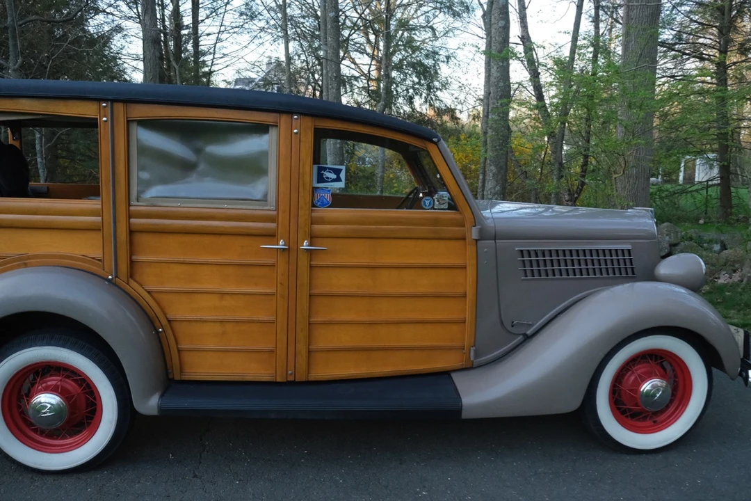 1935 Ford Model 48 & 68 - Image 18 of 31