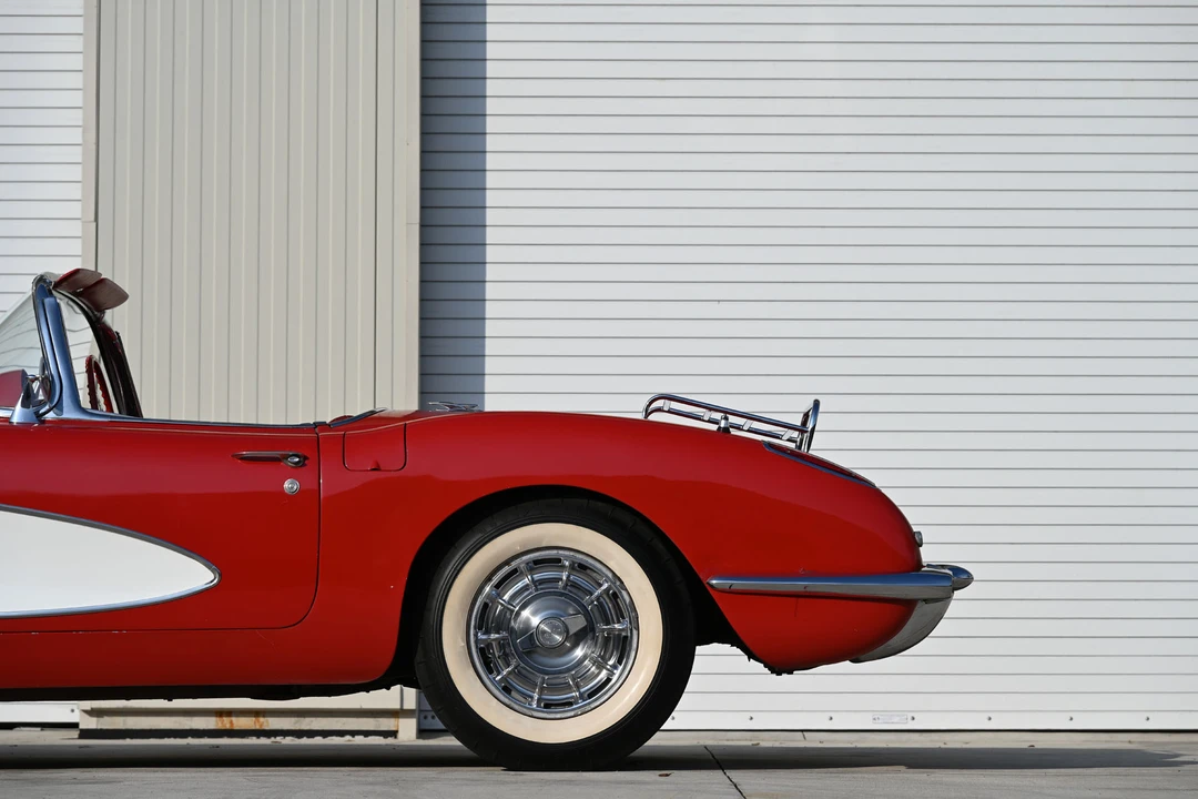 1960 Chevrolet Corvette C1 - Image 16 of 31
