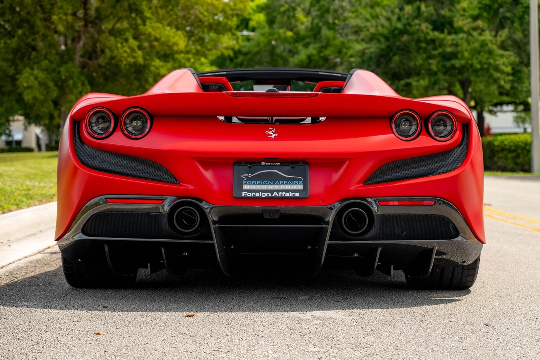 2022 Ferrari F8 Spider - Image 12 of 31