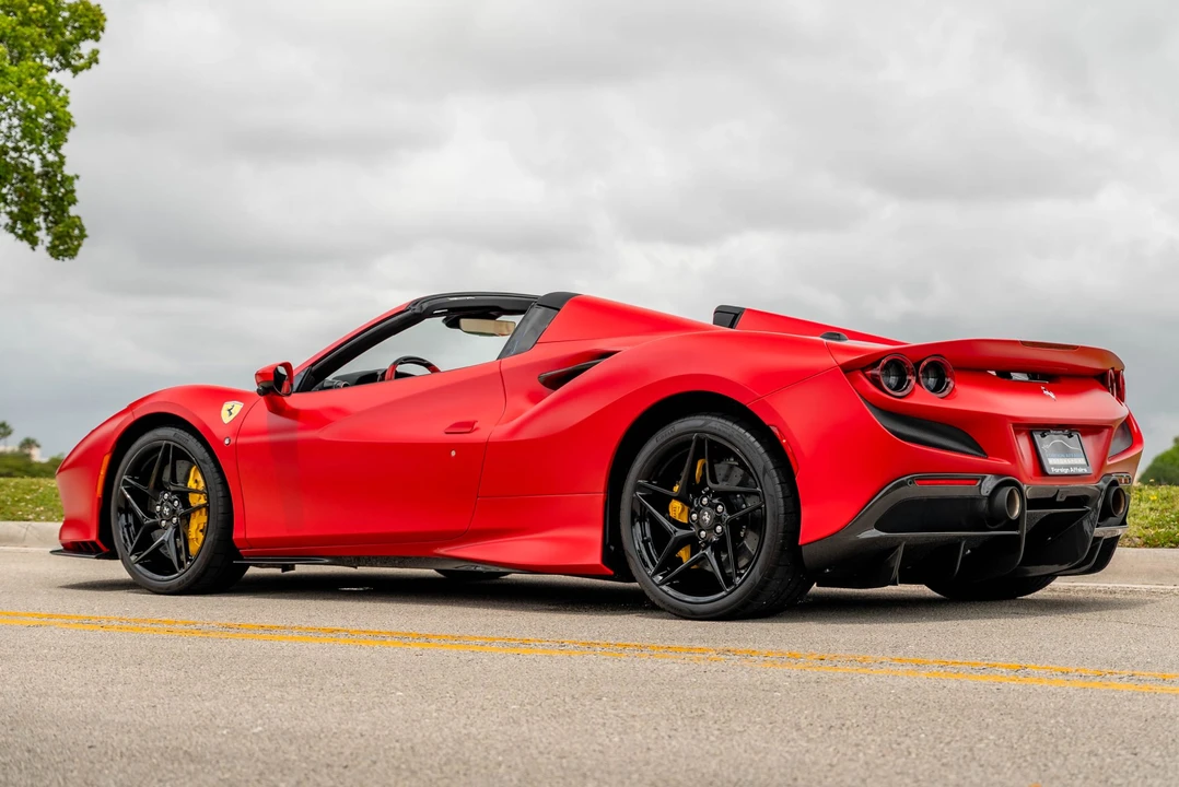 2022 Ferrari F8 Spider - Image 15 of 31