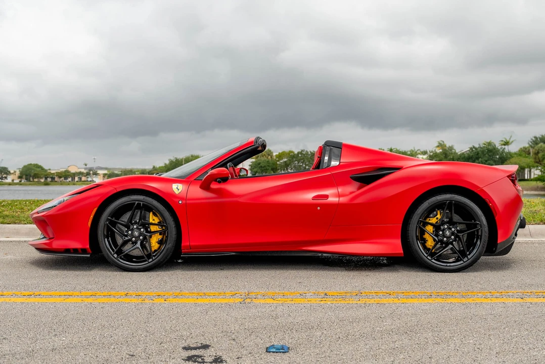 2022 Ferrari F8 Spider - Image 16 of 31