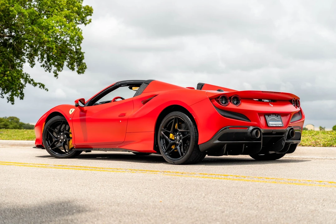 2022 Ferrari F8 Spider - Image 14 of 31