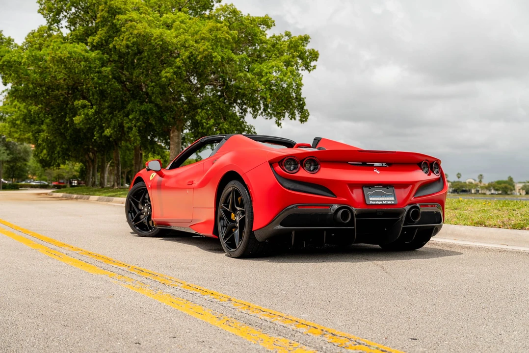 2022 Ferrari F8 Spider - Image 13 of 31