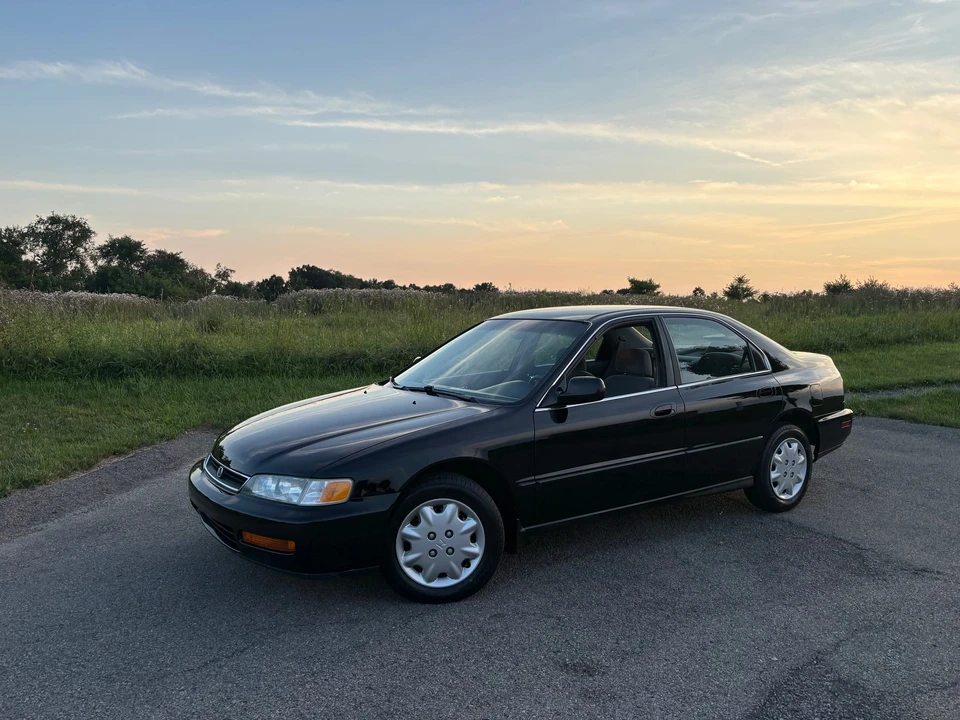 1997 Honda Accord 5th Gen - Image 6 of 31