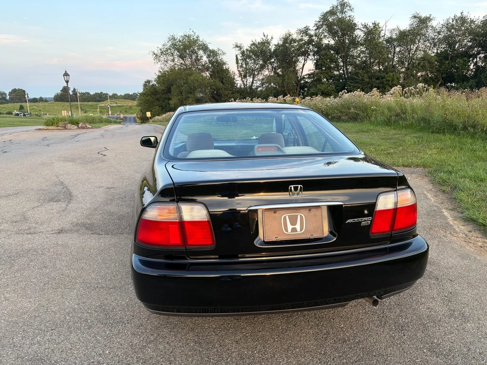 1997 Honda Accord 5th Gen - Image 16 of 31