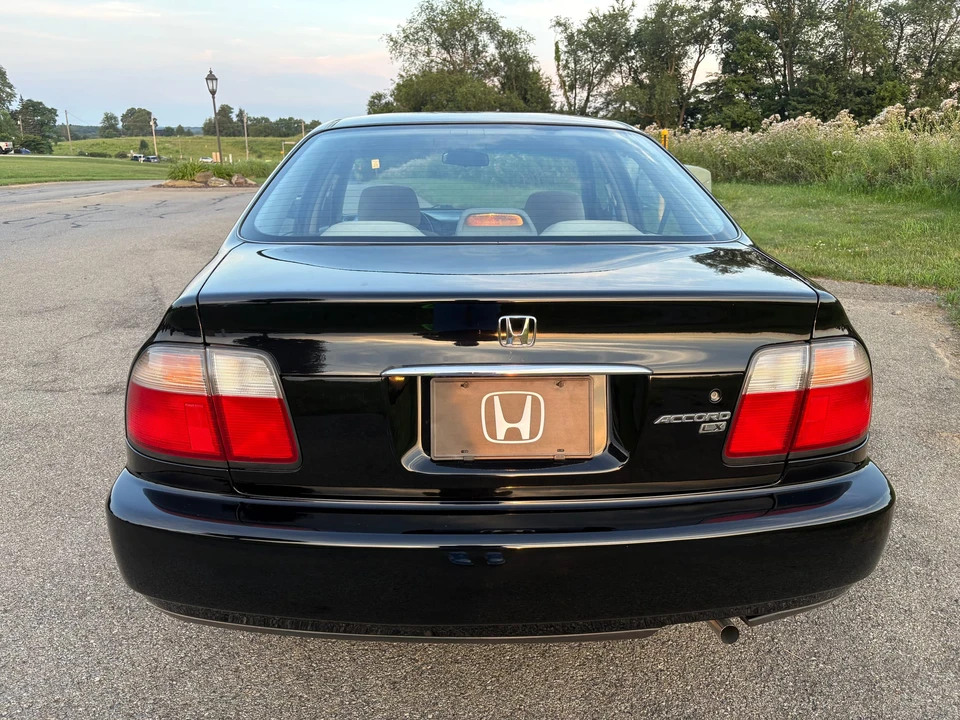 1997 Honda Accord 5th Gen - Image 17 of 31