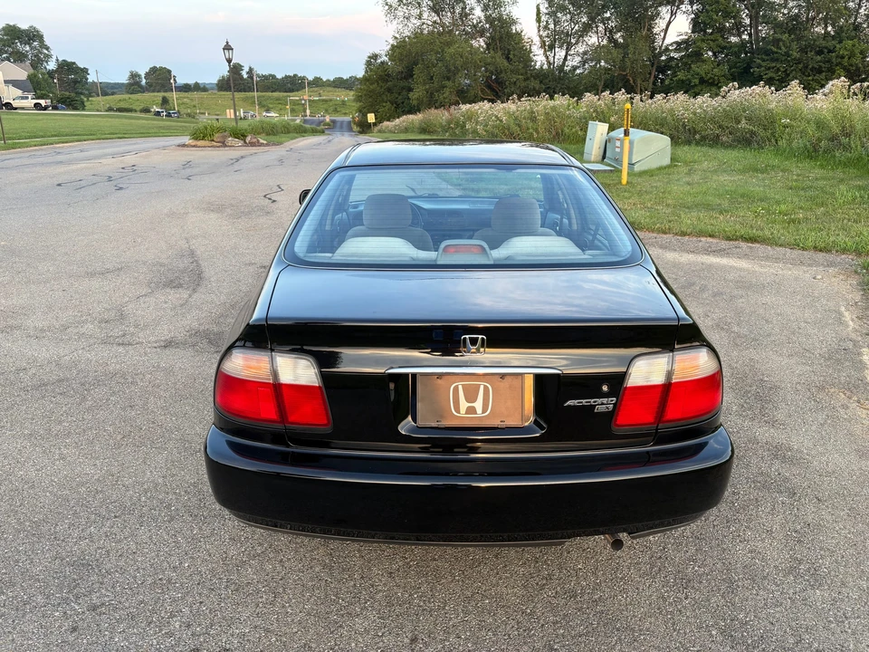 1997 Honda Accord 5th Gen - Image 18 of 31