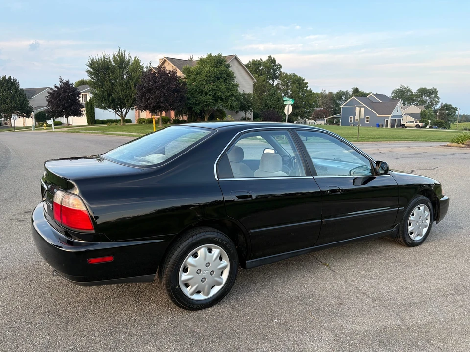 1997 Honda Accord 5th Gen - Image 24 of 31