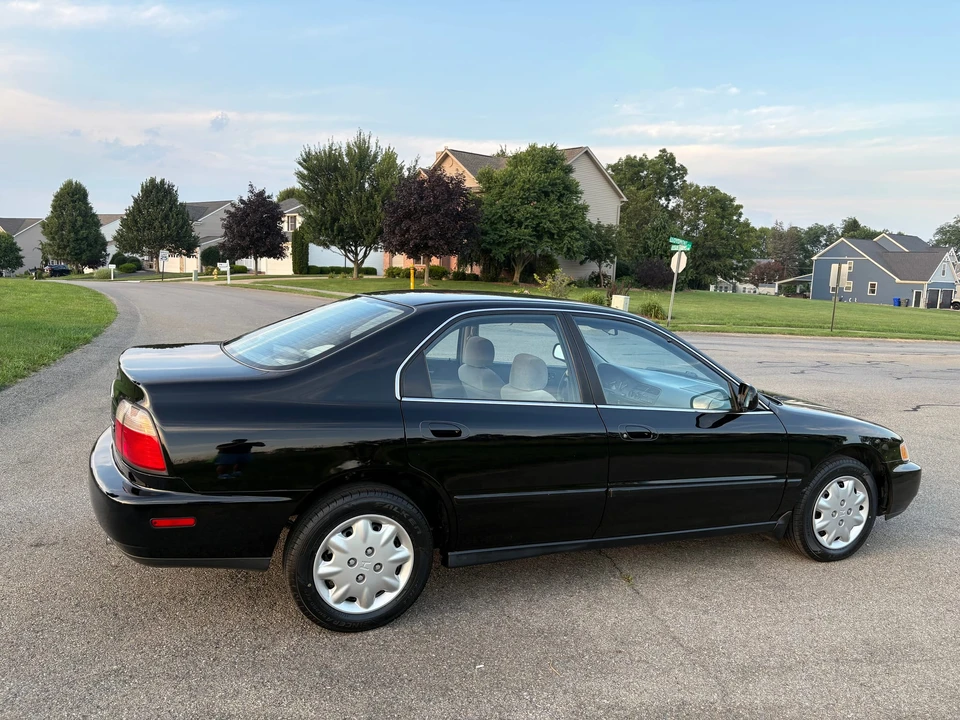 1997 Honda Accord 5th Gen - Image 26 of 31