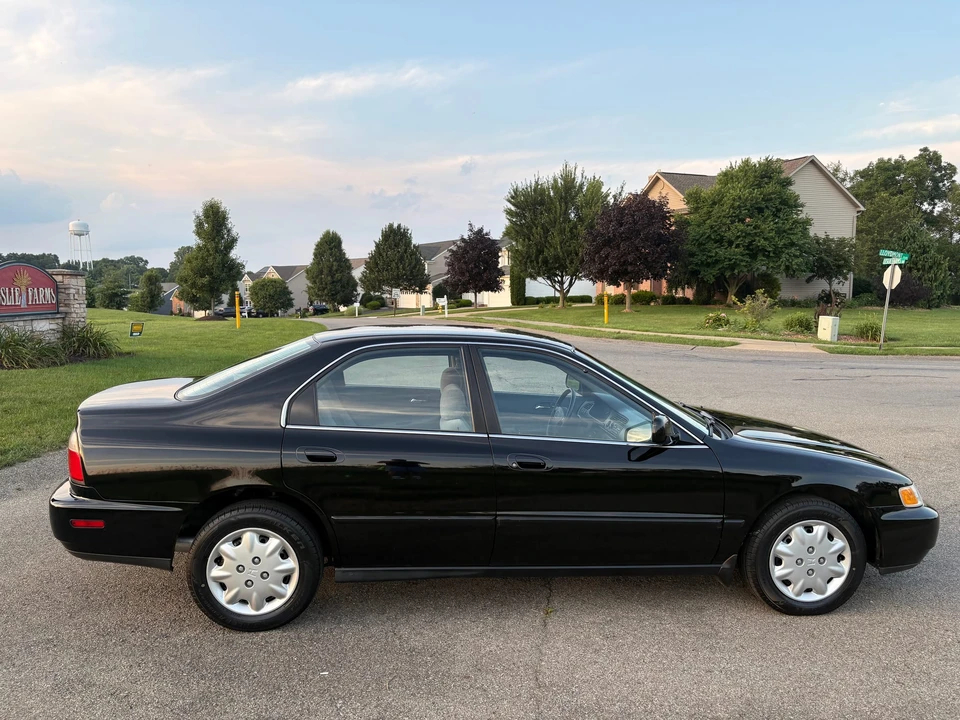 1997 Honda Accord 5th Gen - Image 29 of 31