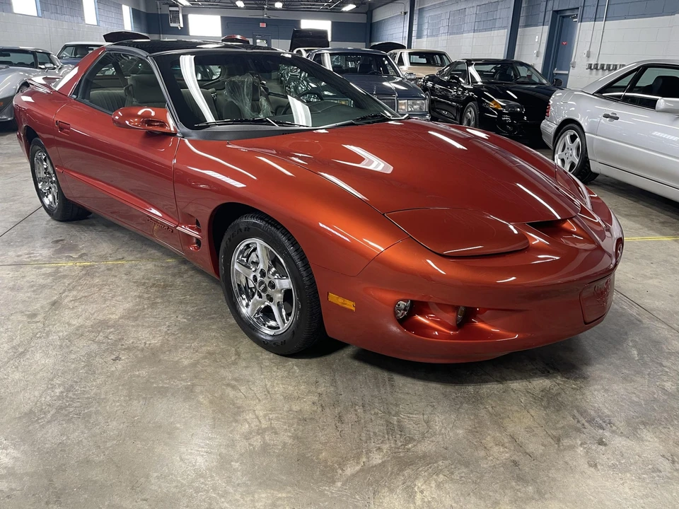 2002 Pontiac Firebird 4th Gen - Image 15 of 31