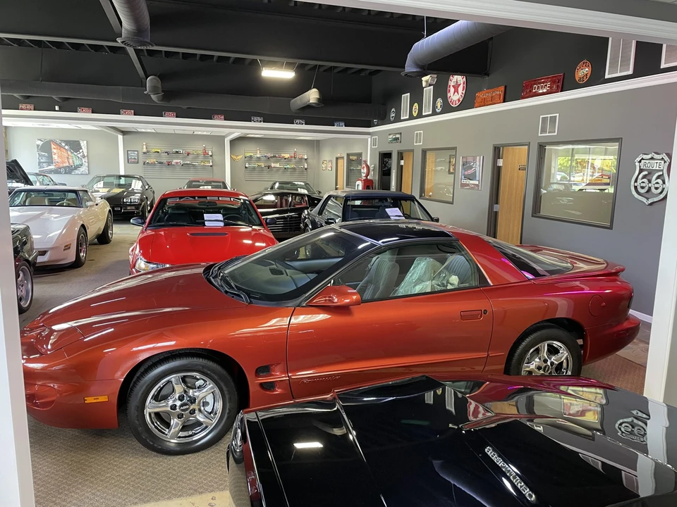 2002 Pontiac Firebird 4th Gen - Image 6 of 31