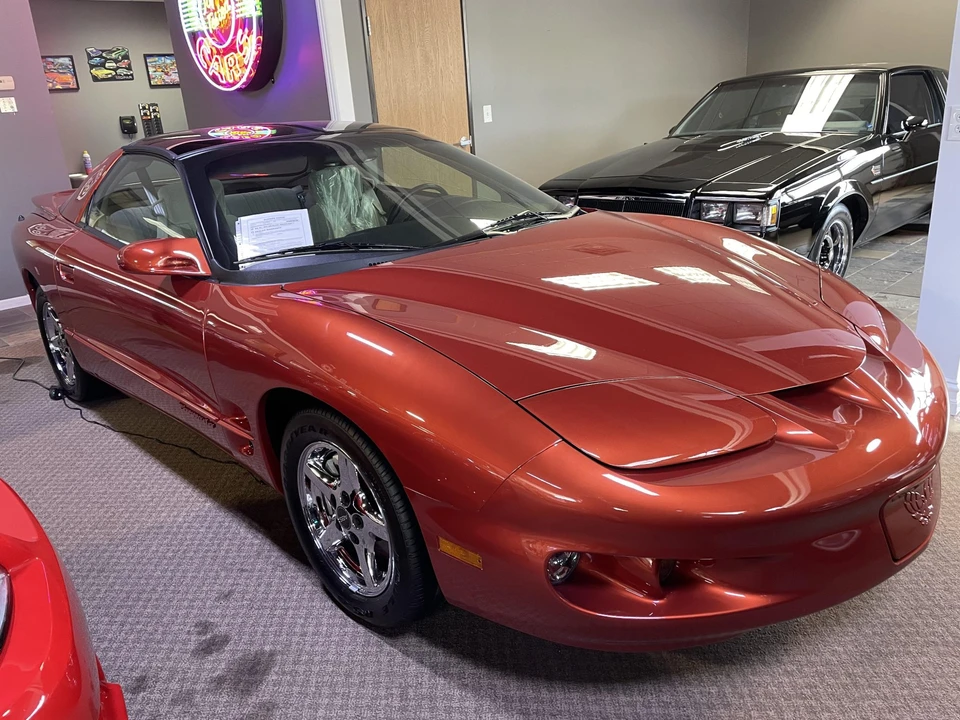 2002 Pontiac Firebird 4th Gen - Image 18 of 31