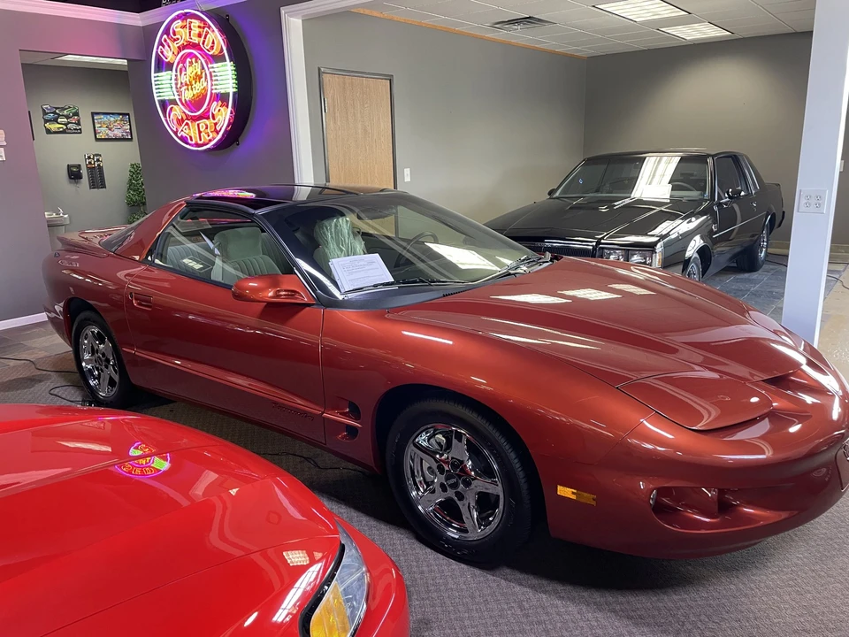 2002 Pontiac Firebird 4th Gen - Image 16 of 31