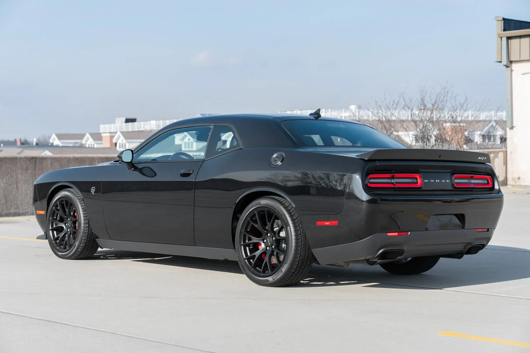 2015 Dodge Challenger SRT Hellcat 3rd Gen - Image 6 of 31