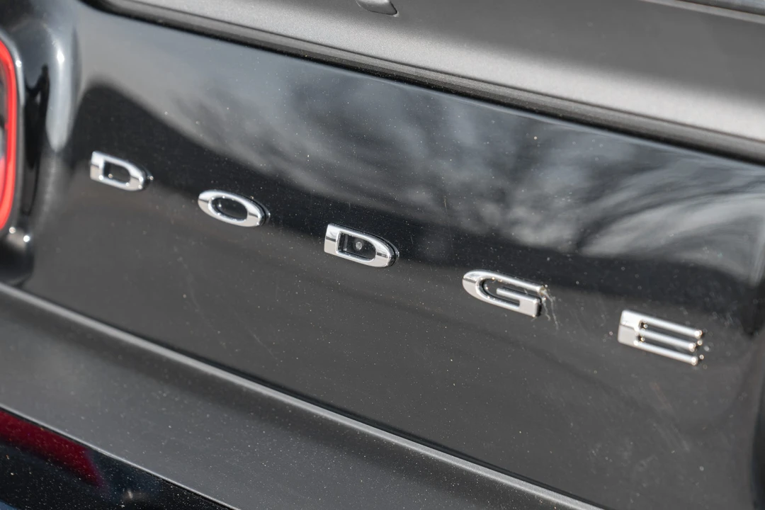 2015 Dodge Challenger SRT Hellcat 3rd Gen - Image 29 of 31