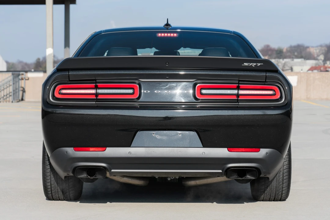 2015 Dodge Challenger SRT Hellcat 3rd Gen - Image 8 of 31