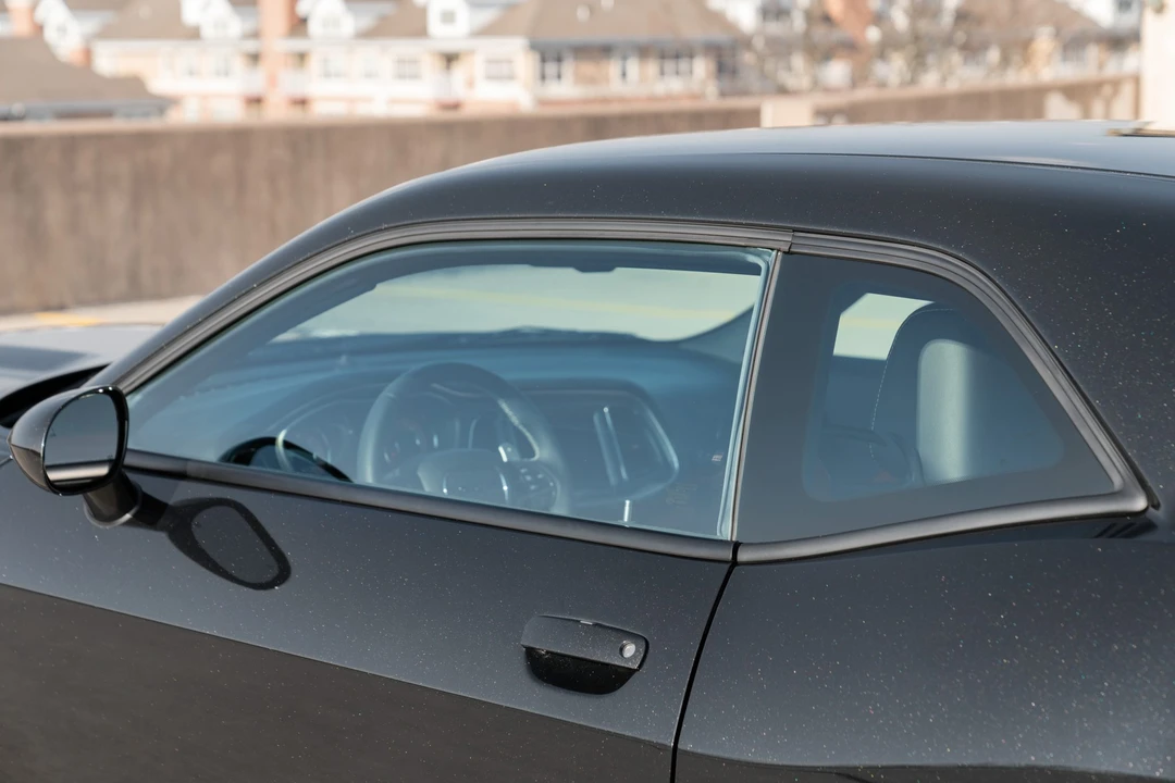 2015 Dodge Challenger SRT Hellcat 3rd Gen - Image 23 of 31