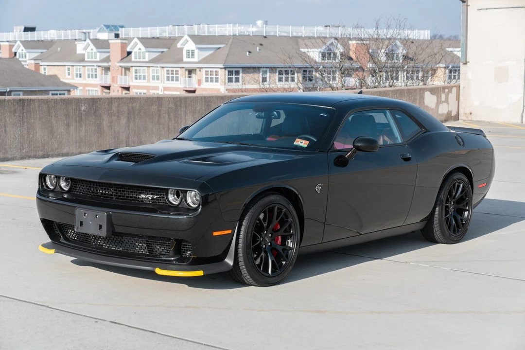 2015 Dodge Challenger SRT Hellcat 3rd Gen - Image 4 of 31
