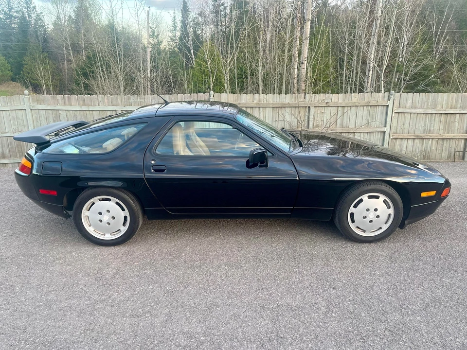 1989 Porsche 928 S4 - Image 12 of 31