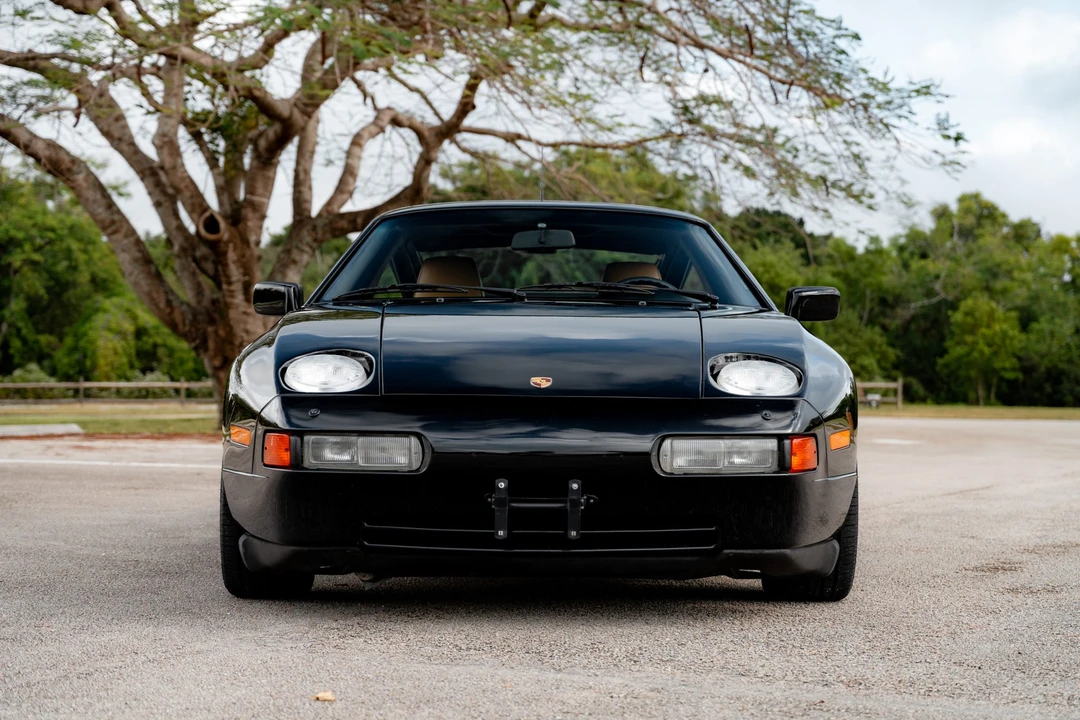 1989 Porsche 928 S4 - Image 9 of 31