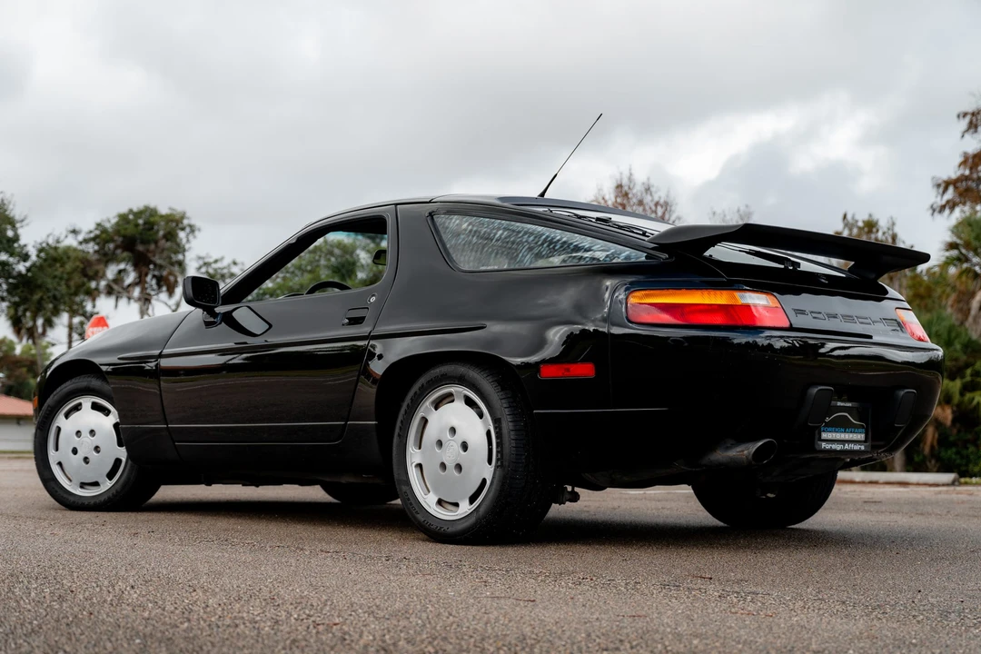 1989 Porsche 928 S4 - Image 4 of 31