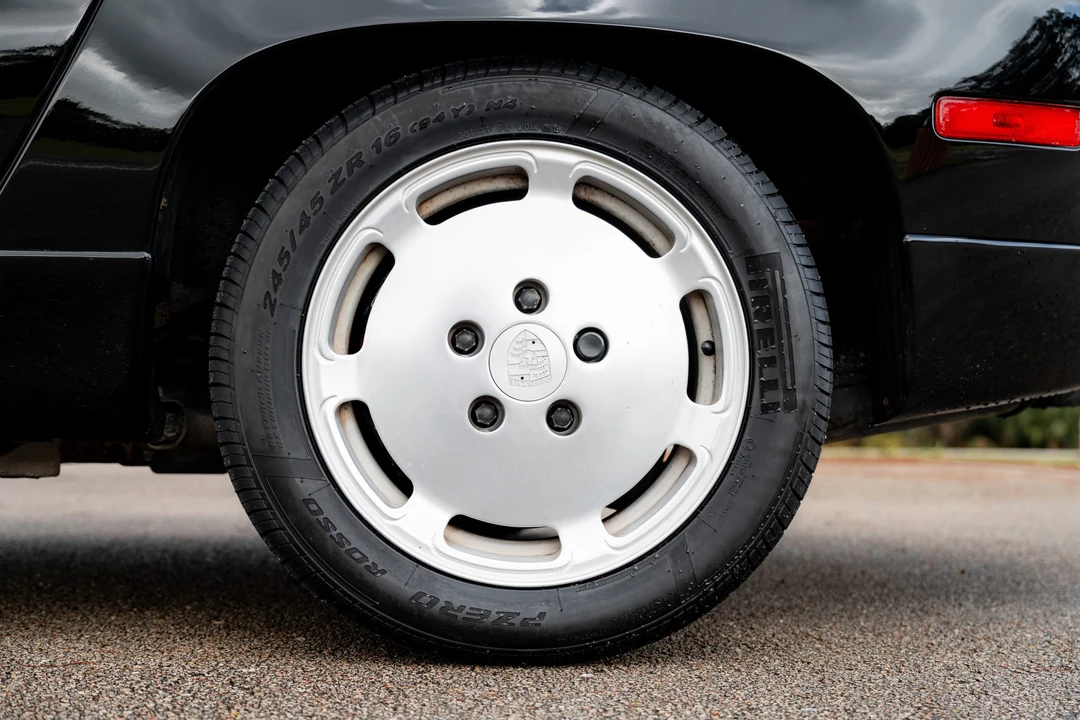 1989 Porsche 928 S4 - Image 24 of 31