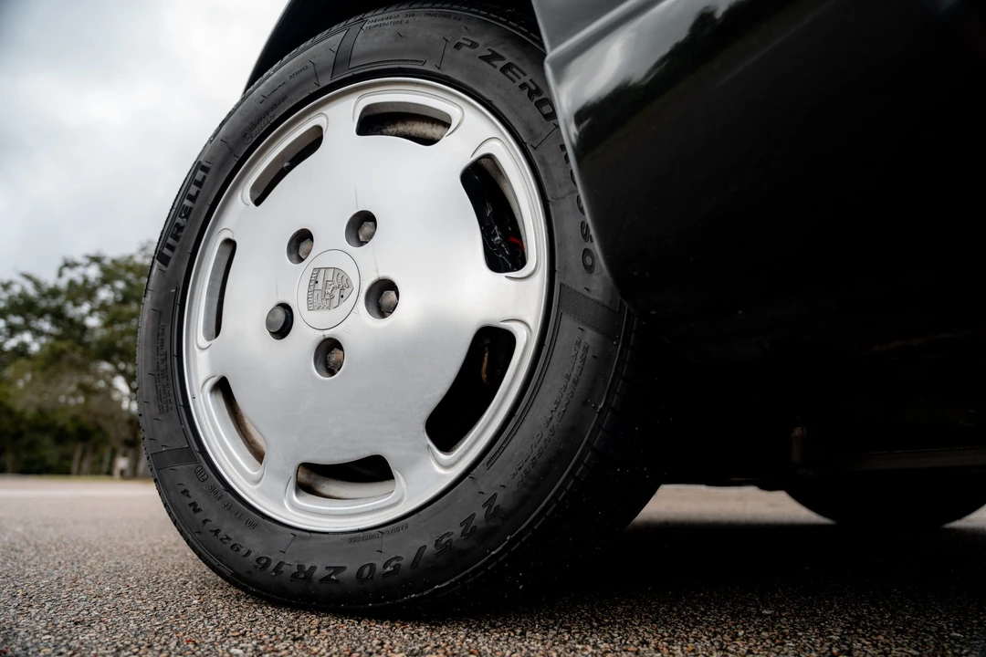 1989 Porsche 928 S4 - Image 23 of 31